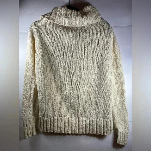 Liz Claiborne gorgeous cream cowl neck sweater - Picture 6 of 7